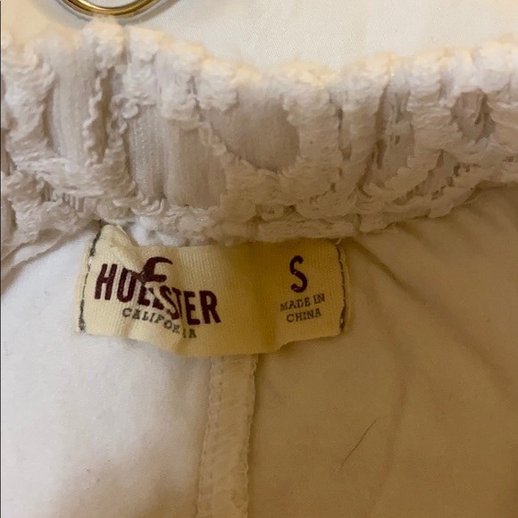 Crochet Floral Shorts Hollister - Picture 4 of 4